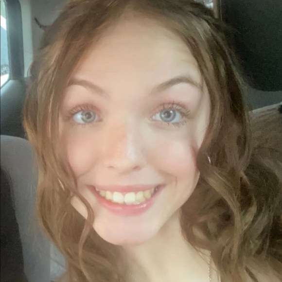 Meet your Posher, Bree - Picture 1 of 1